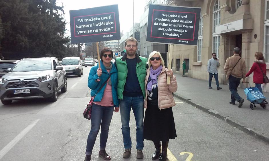 Prosvjed novinara u Zagrebu