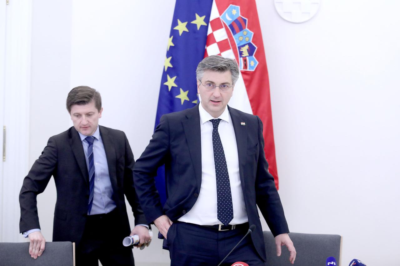 Plenković predsjedao sjednicom za uvođenje eura kao valute u RH