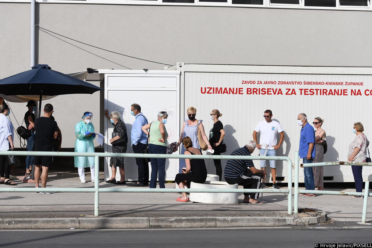Šibenik: Posljednjih dana povećan je broj zaraženih koronavirusom u Hrvatskoj pa je i broj testiranja veći