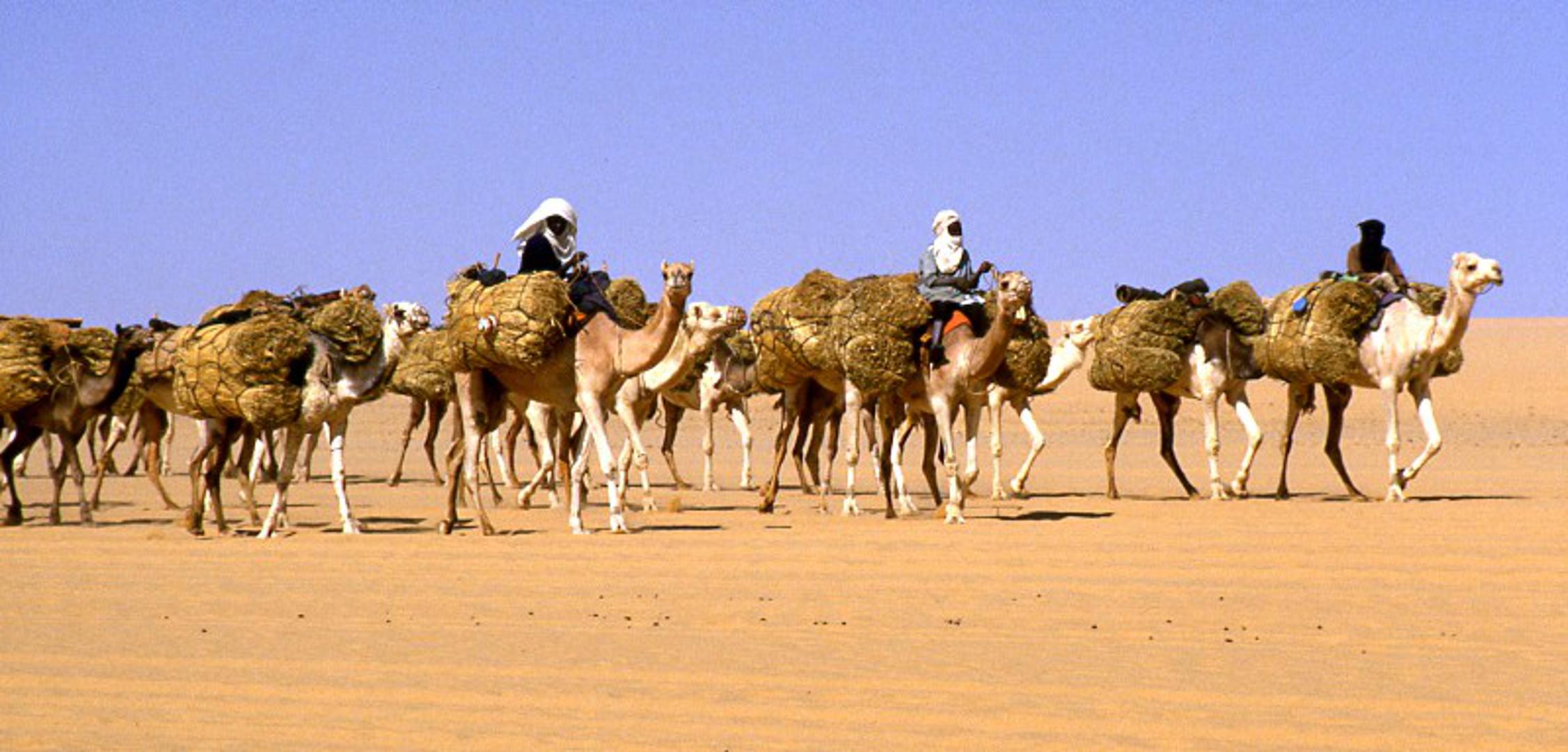 7. Timbuktu, Mali - Južni rubovi Sahara čak se  zimi diče prosječnom temperaturom od 30 stupnjeva. Najveća zabilježena je 49 Celzijevih.