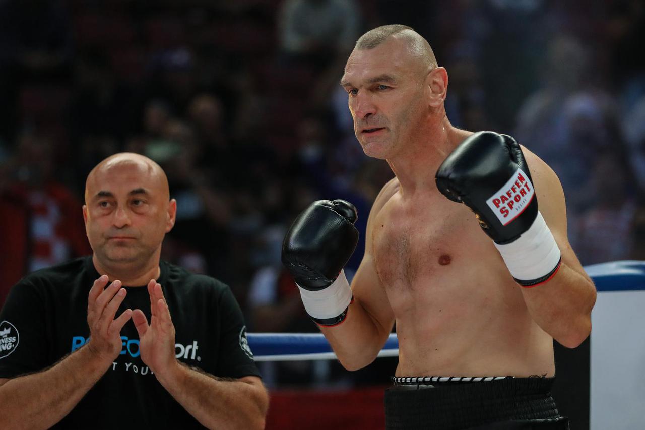 Željko Mavrović nakon pune 23 godine ponovno u ringu, u borbi protiv Gruzijca