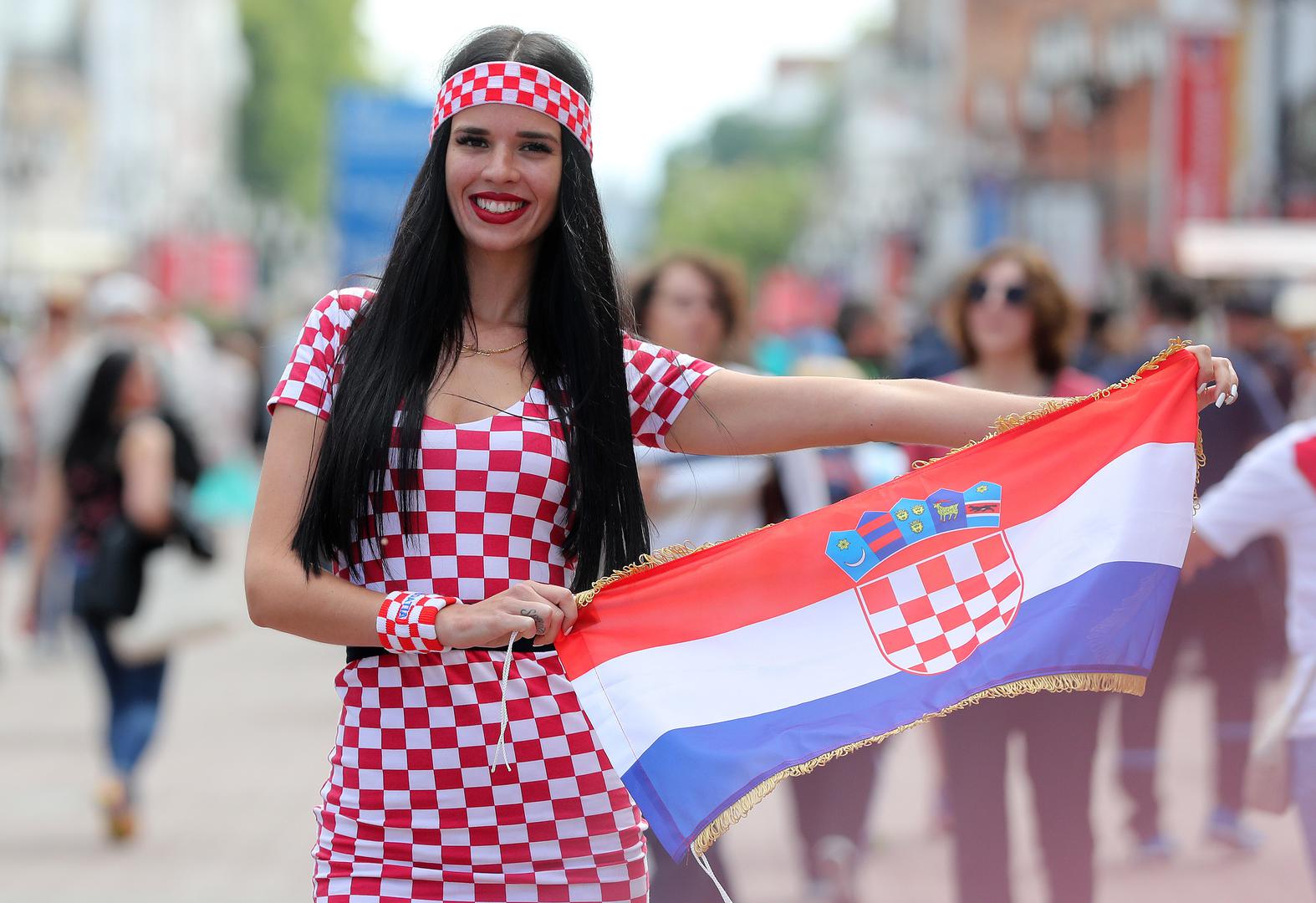 Hrvatske navijačice plijene pažnju gdje god da se pojave. 