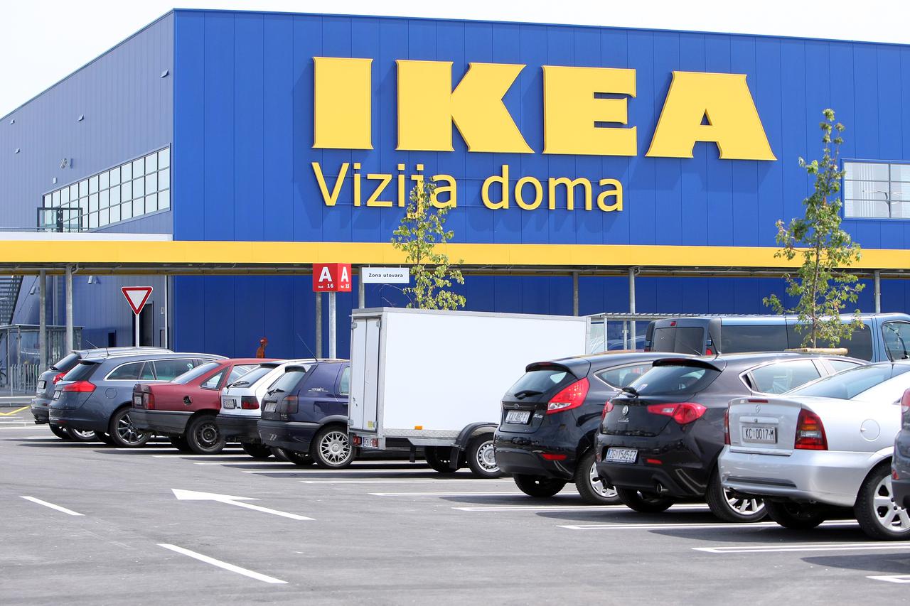 24.07.2014., Rugvica - Zavrsni radovi na trgovackom centru IKEA. Photo: Luka Stanzl/PIXSELL