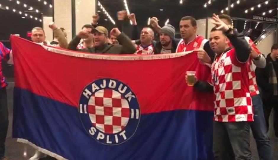 Hajdukovi navijači bodre Stipu Miočića u Bostonu