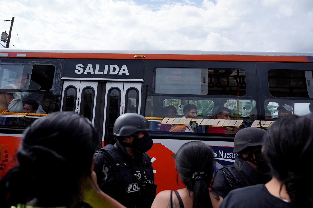 Authorities in Ecuador recapture escaped inmates after prison riot