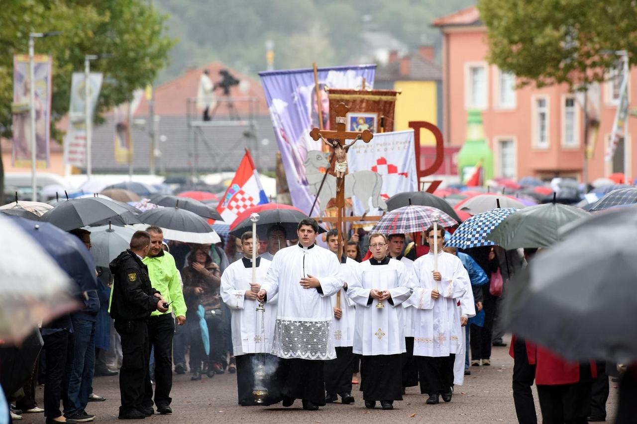 Ludbreg: Sveta misa i procesija povodom ludbreške Svete nedjelje