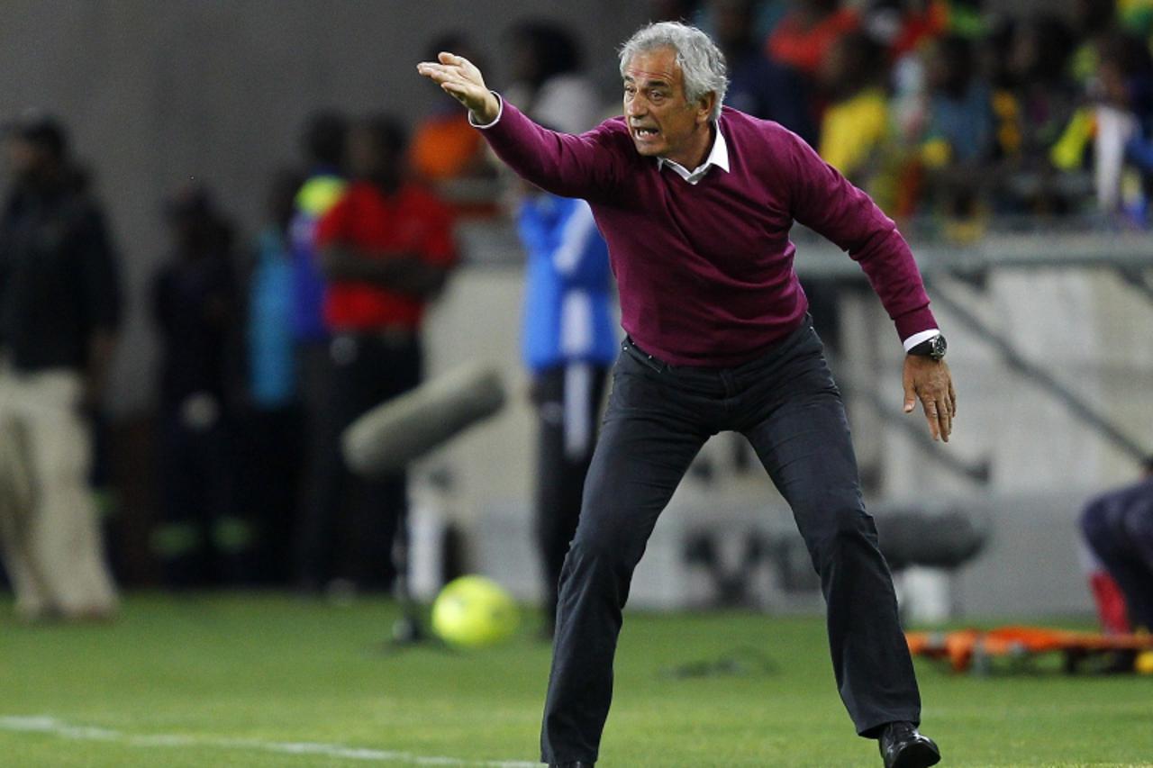 'Algeria\'s head coach Halilhodzic Vahid gestures during their international friendly soccer match against South Africa in Soweto January 12, 2013. The teams are playing in preparation for the 2013 Af