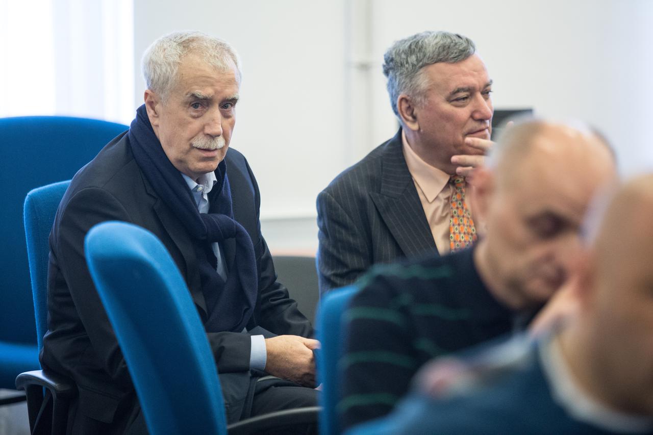 Suđenje Rajiću, Petroviću i korumpiranim policajcima za trgovanje informacijama