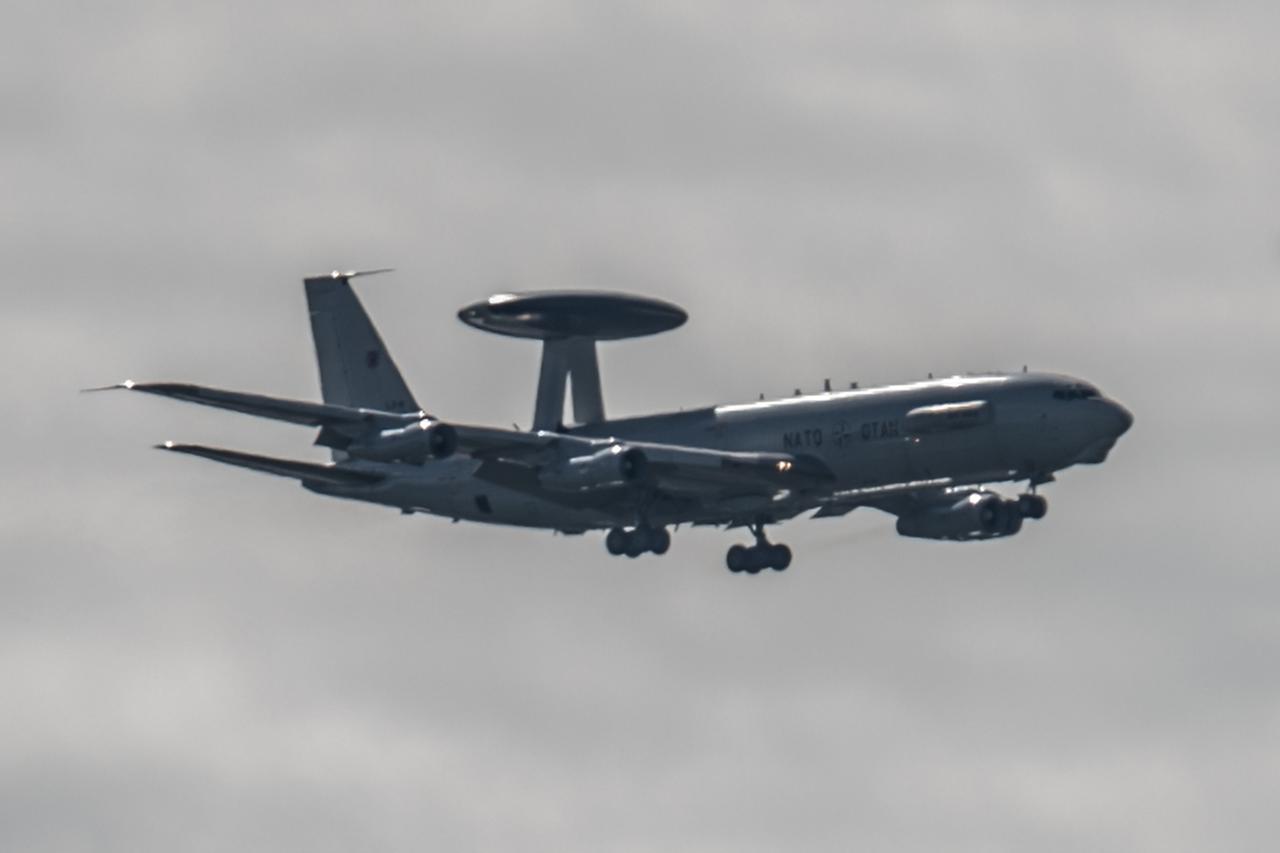 NATO-ov  zrakoplov AWACS iznad Bremena