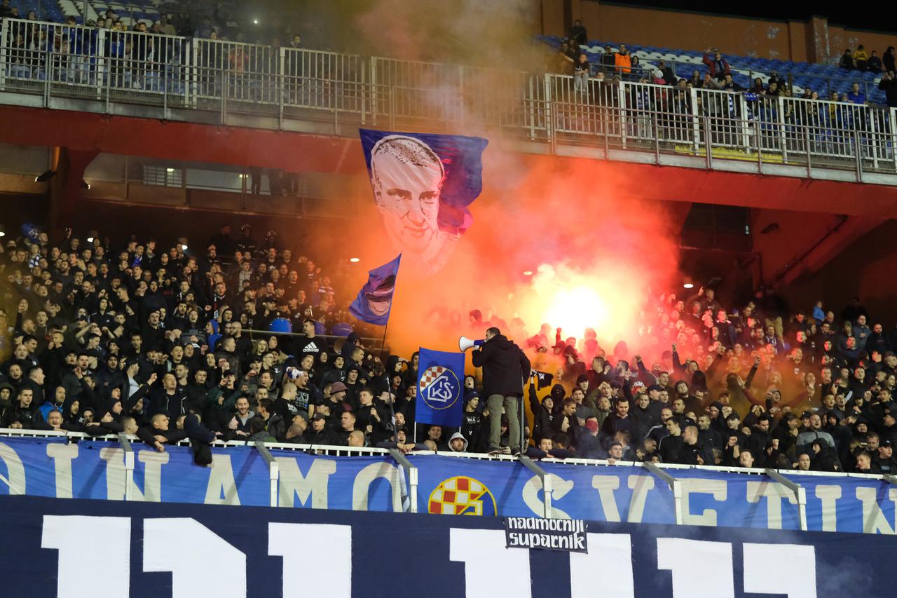 Navijači na utakmici Dinamo - Šibenik