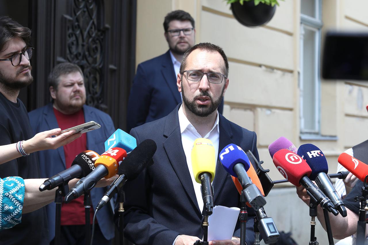 Zagreb: Tomašević i Grbin predstavili sporazum o suradnji u Gradskoj skupštini