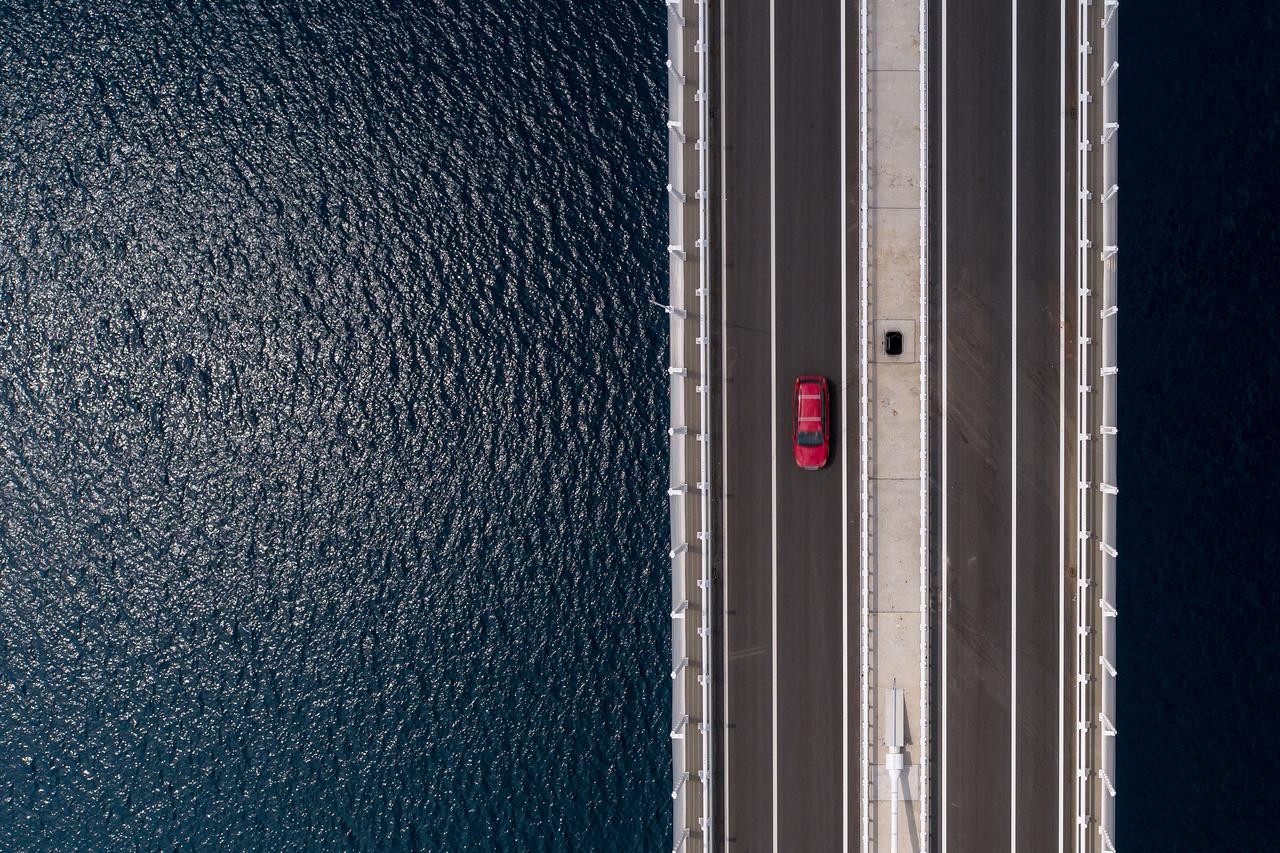 Pogled iz zraka na Pelješki most koji je pušten u promet