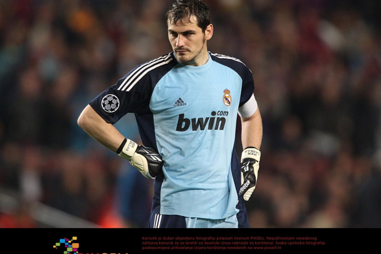 'Real Madrid goalkeeper Iker Casillas stands dejected. Photo: Press Association/Pixsell'