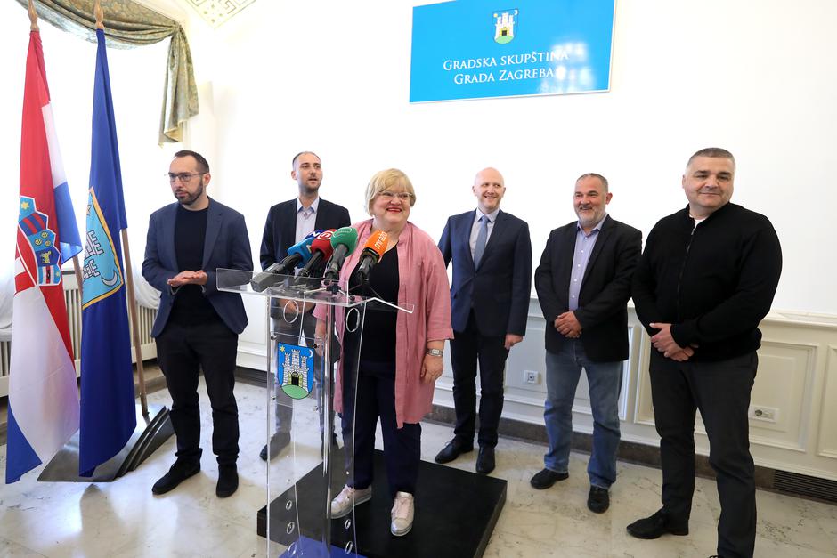 Zagreb: Oporbeni zastupnici Gradske skupštine održali konferenciju za medije
