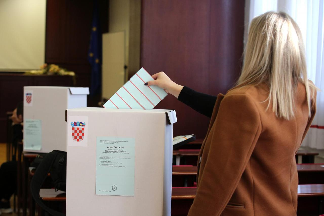 Knin: Građani biraju šibensko-kninskog do župana iz redova srpske nacionalne manjine