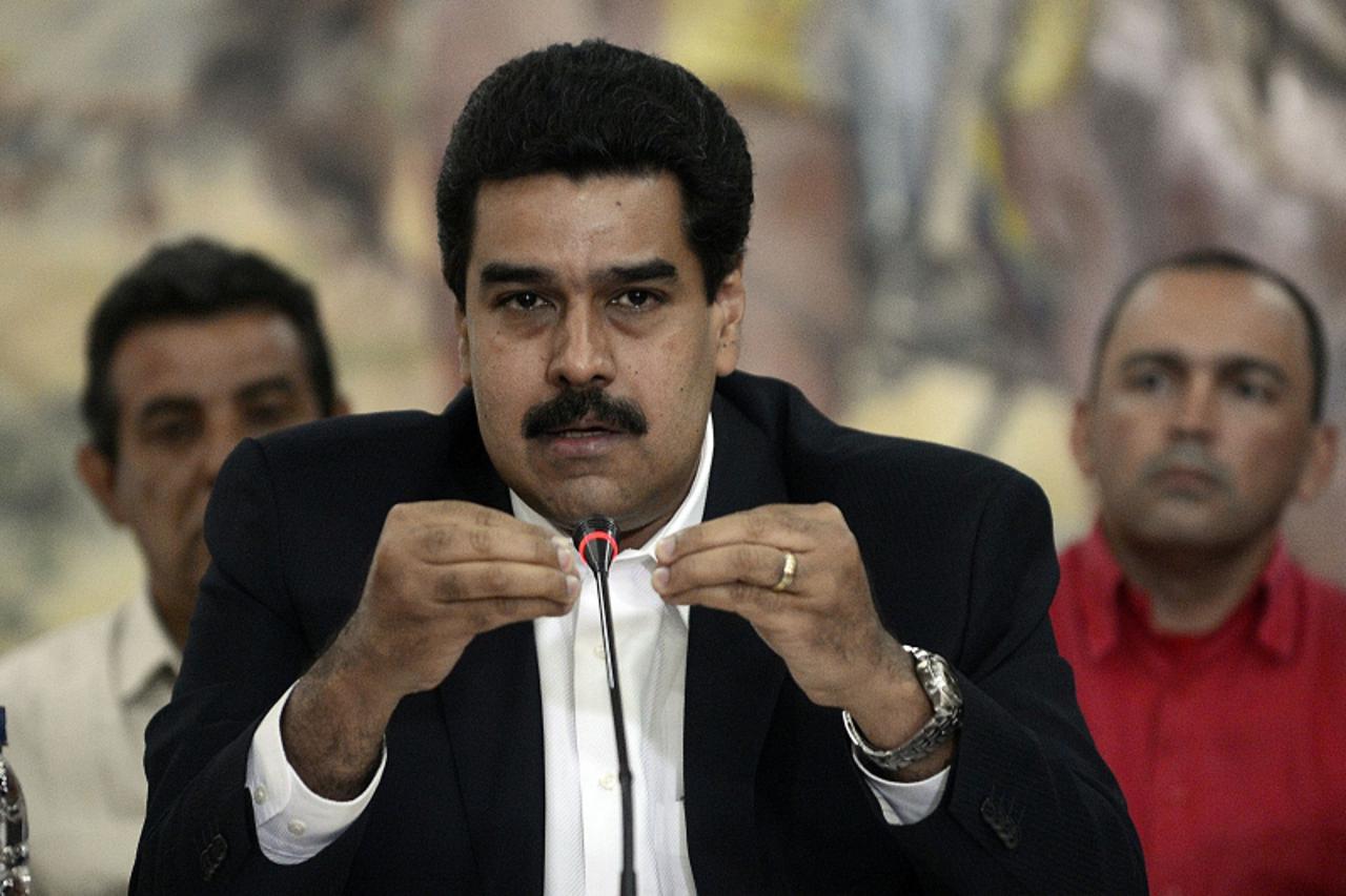 '(FILE) Picture taken on May 2, 2012 of Venezuela\'s Foreign Minister Nicolas Maduro during a press conference in Caracas. Venezuelan President Hugo Chavez appointed his Foreign Affairs Minister Nicol
