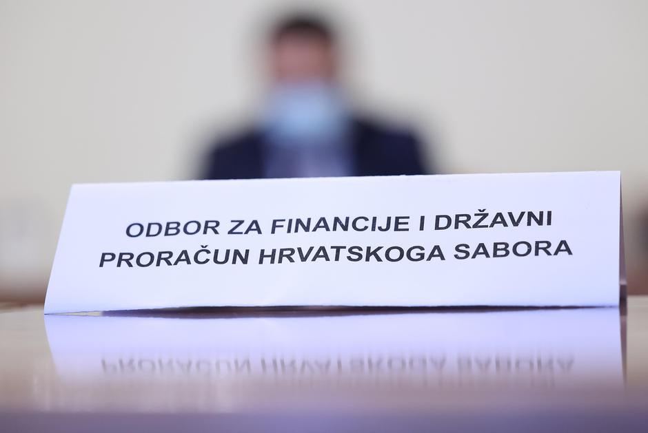 Zagreb: Guverner Boris Vujcic odgovarao o trgovanju povlaštenim informacijama Odboru za financije i državni proračun