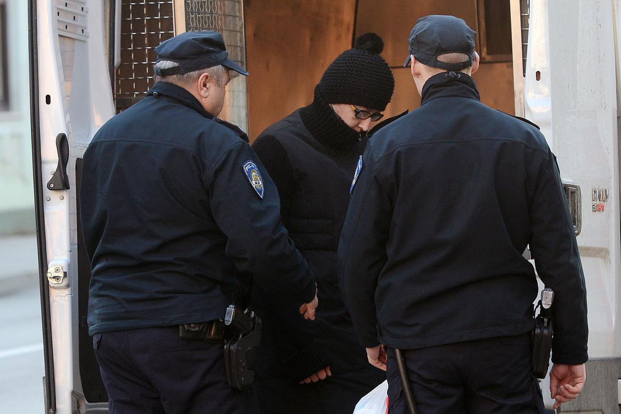 10.12.2014., Varazdin - Djelatnici policije na Zupanijski sud u Varazdinu priveli su Valentinu Brunec i njezinog ljubavnika kojeg je nagovorila da pokusa bombom ubiti njezina supruga pokraj Koprivnice.