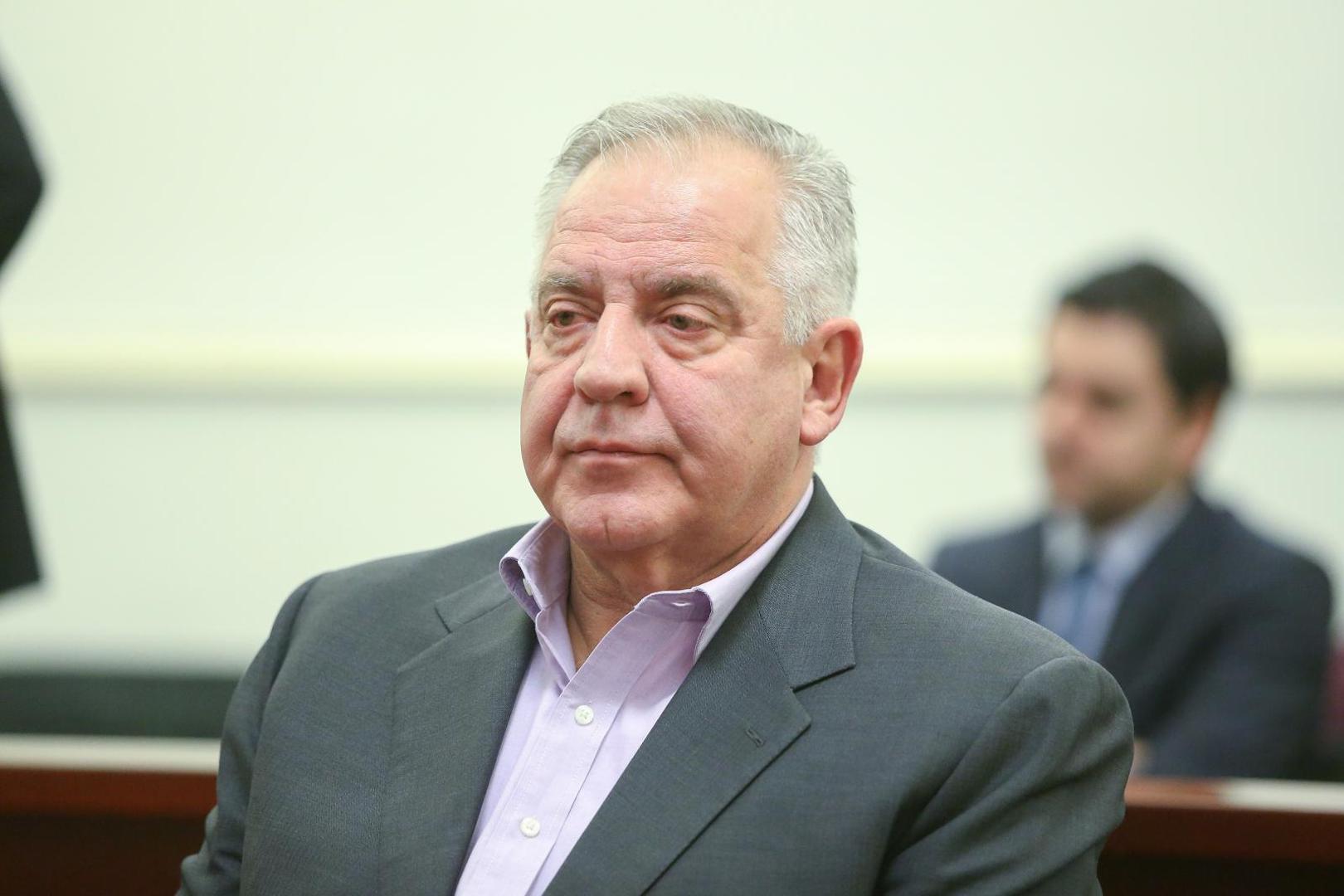 Zagrebački Županijski izdao je dovedbeni nalog za bivšim premijerom i predsjednikom HDZ-a Ivom Sanaderom jer mu je Vrhovni sud povisio kaznu u aferi Planinska na više od pet godina.