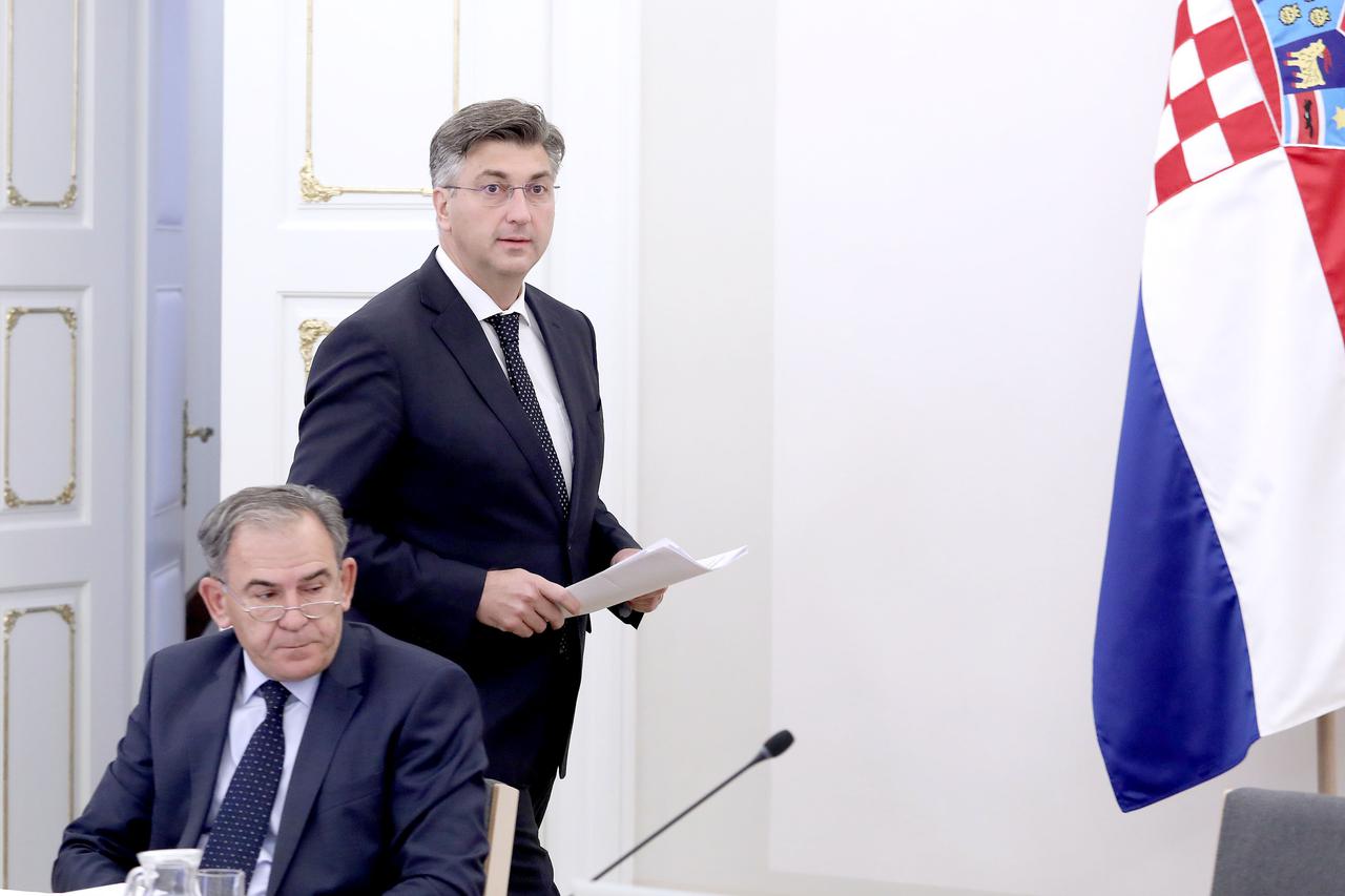 Andrej Plenković i ministri na sjednici Vlade