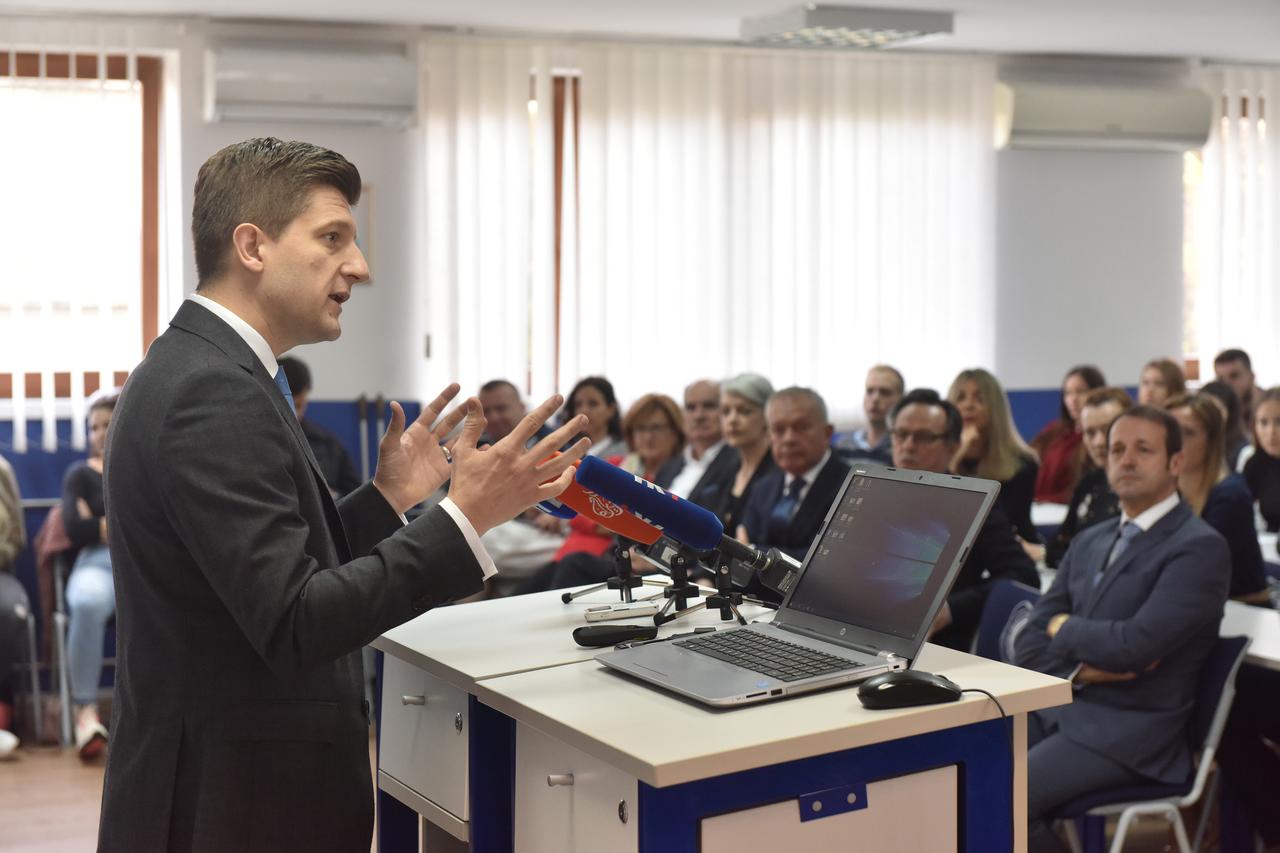 Zagreb: Ministar Marić održao predavanje na Visokom učilištu Effectus