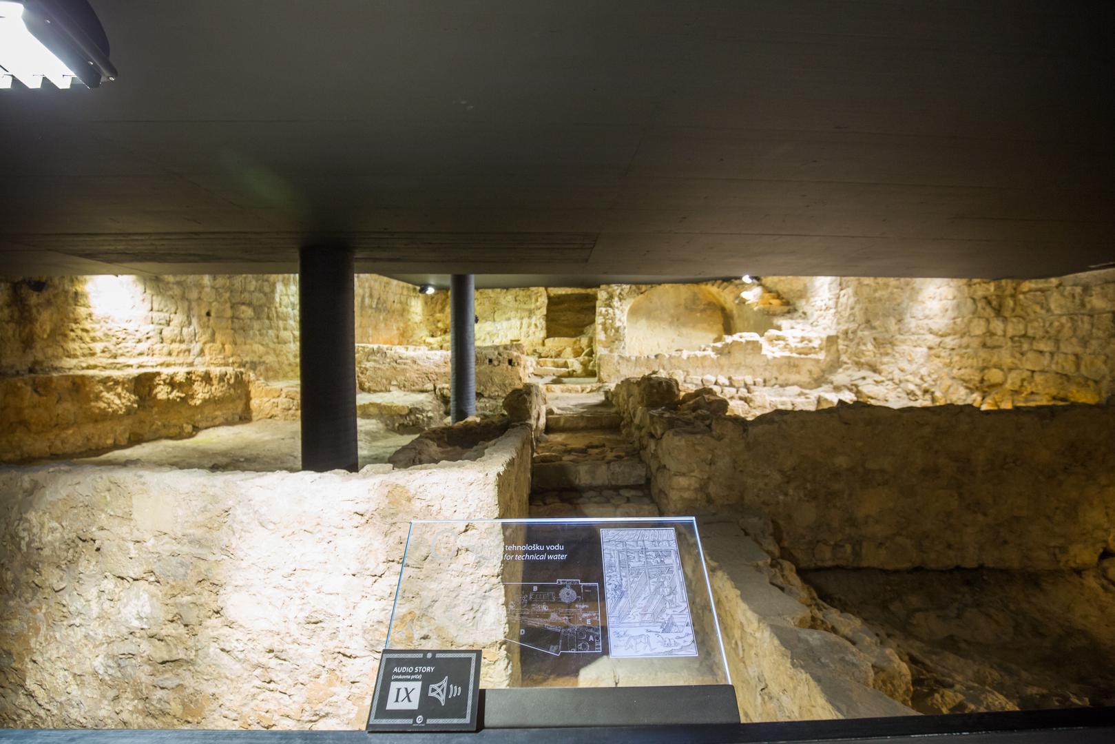 Za javnost je otvorena uređena unutrašnjost tvrđave Minčeta s dijelom zapadnog predziđa i Muzejom ljevaonice metala iz 16. st. u kuli Gornji ugao.