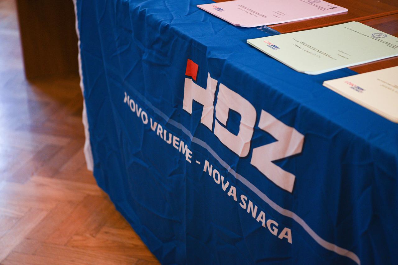 Zagreb: Mislav Herman glasovao je na unutarstranačkim izborima za GO HDZ-a