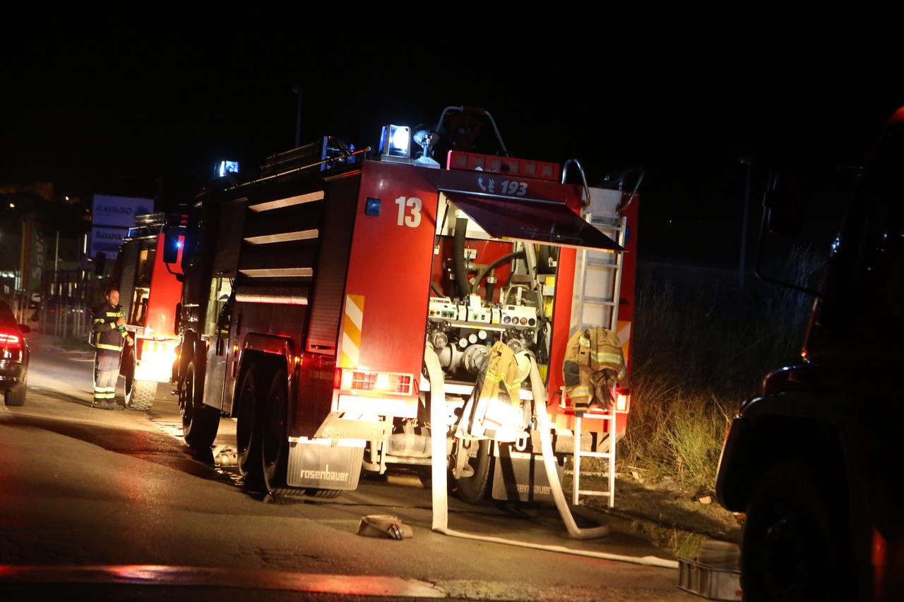 Brzom intervencijom vatrogasaca spriječeno širenje požara na TTTS-u