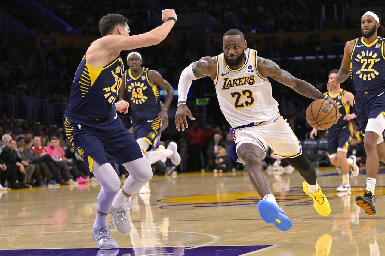 NBA: Indiana Pacers at Los Angeles Lakers