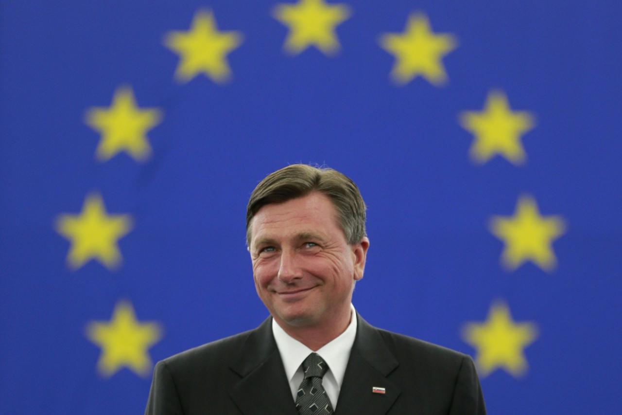 'Slovenian President Borut Pahor arrives in the plenary room of the European Parliament before addressing the assembly in Strasbourg June 11, 2013.   REUTERS/Vincent Kessler (FRANCE - Tags: POLITICS)'