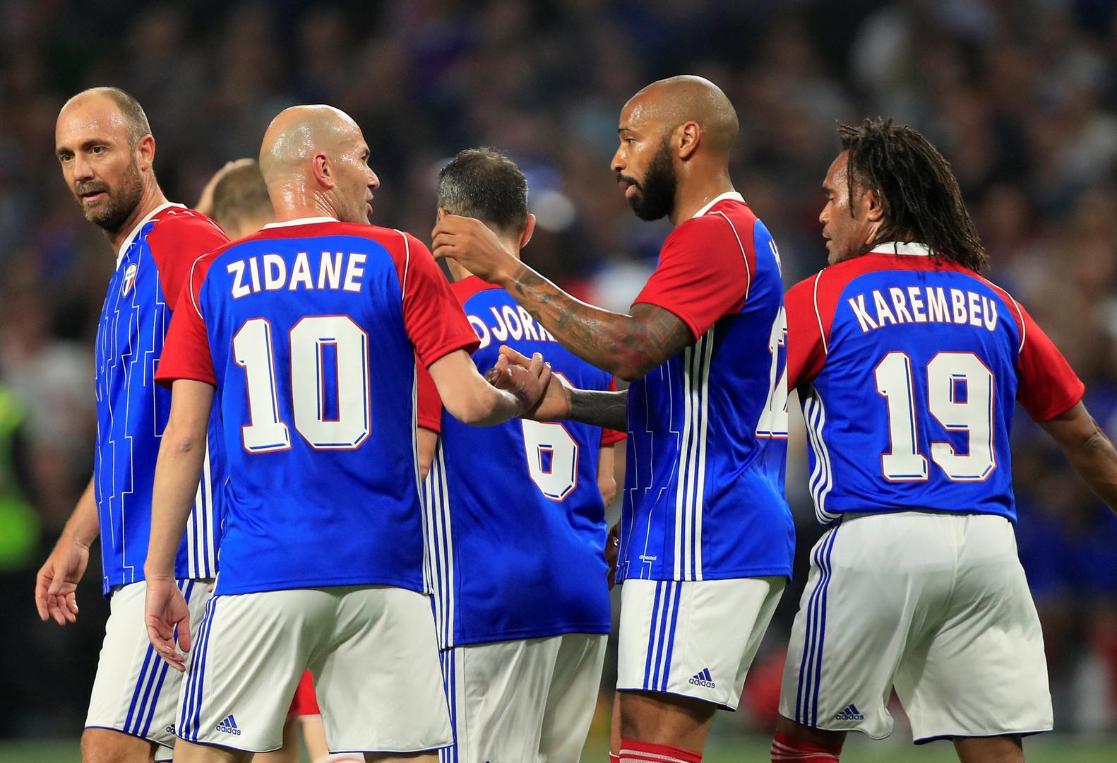 Francuska je danas u predgrađu Pariza, u La Defense Areni u Nanterreu proslavila 20 godina od svjetskog naslova u nogometu.

