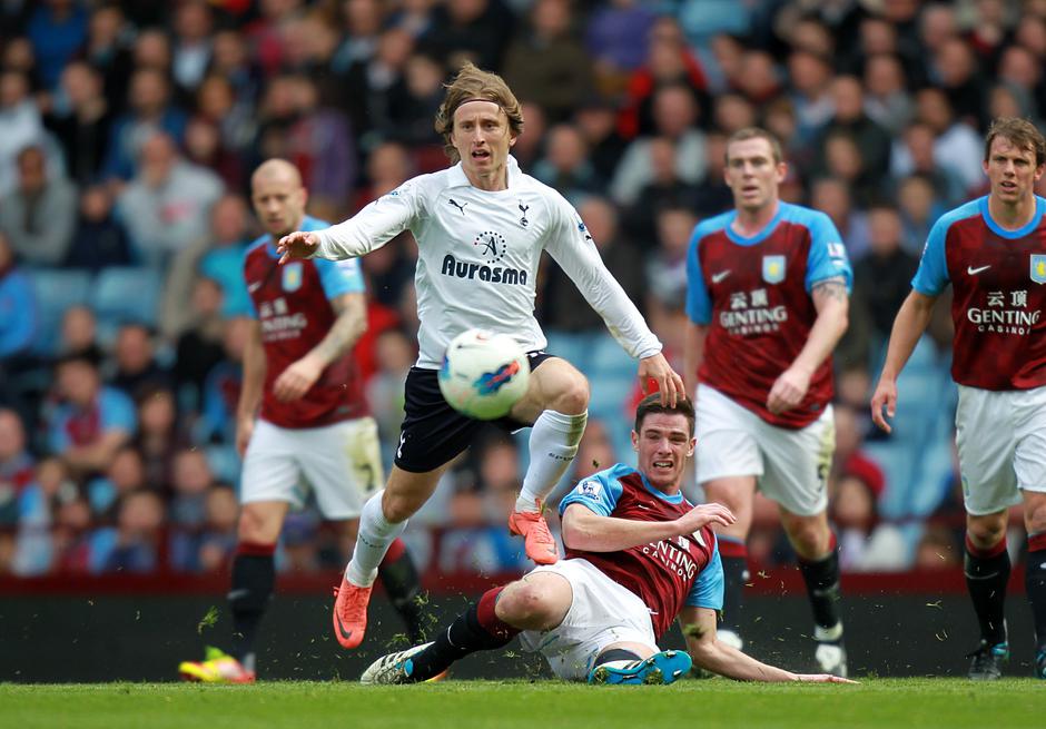 Birmingham: Premierliga, Aston Villa - Tottenham Hotspur, Luka Modri?