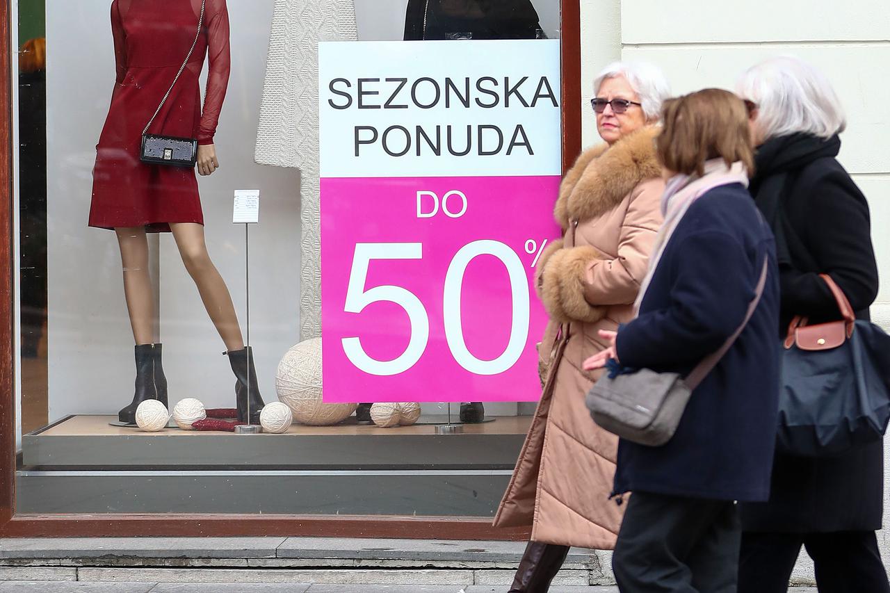 Zagreb: Sezonska sniženja u trgovinama