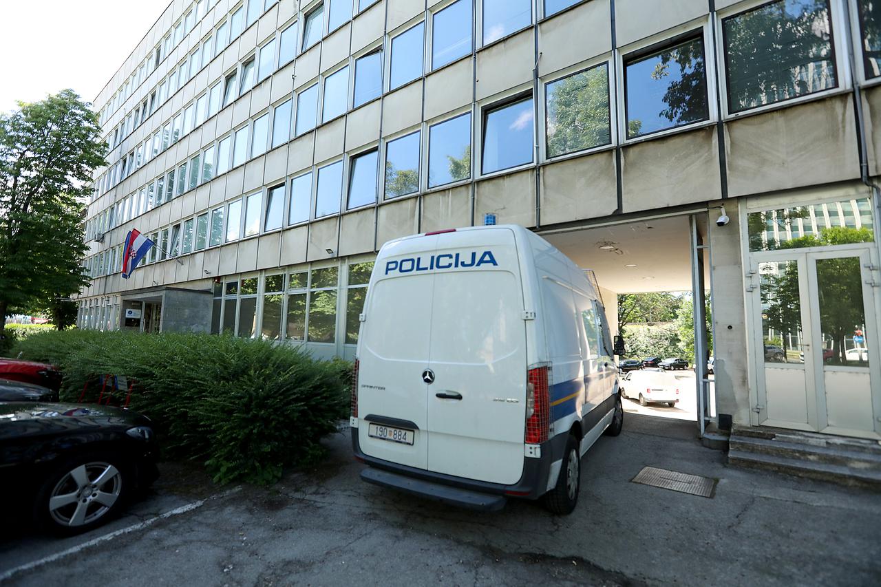 Zagreb: Dovođenje uhićenih u aferi Geodezija na ispitivanje u Ured Europskog javnog tužitelja