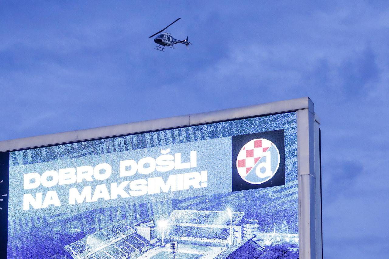 Zagreb: Policijski helikopter nadlijeće stadion u Maksimir