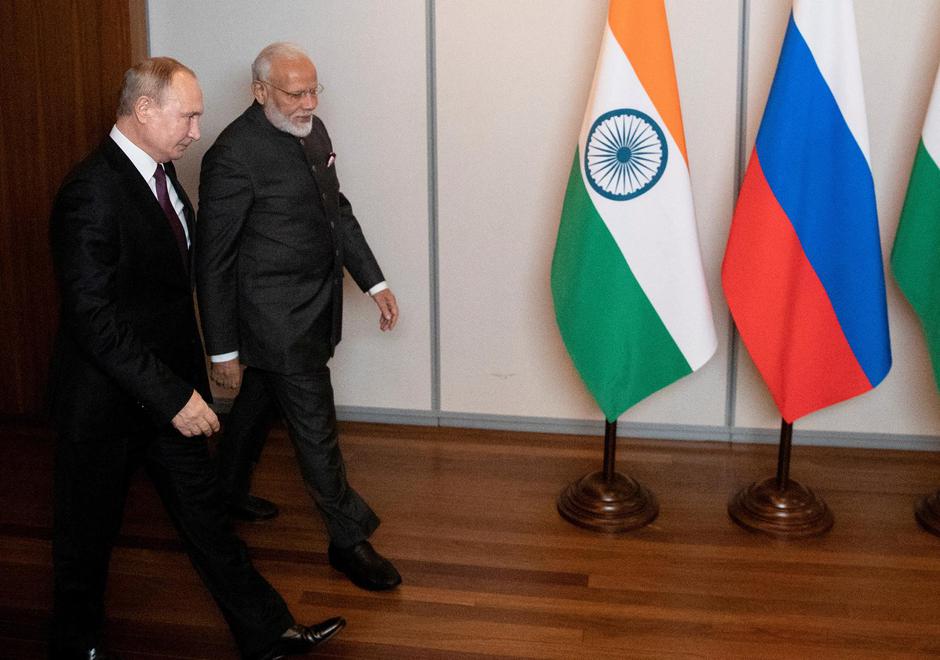 FILE PHOTO: Russia's Putin meets India's Modi on sidelines of BRICS summit