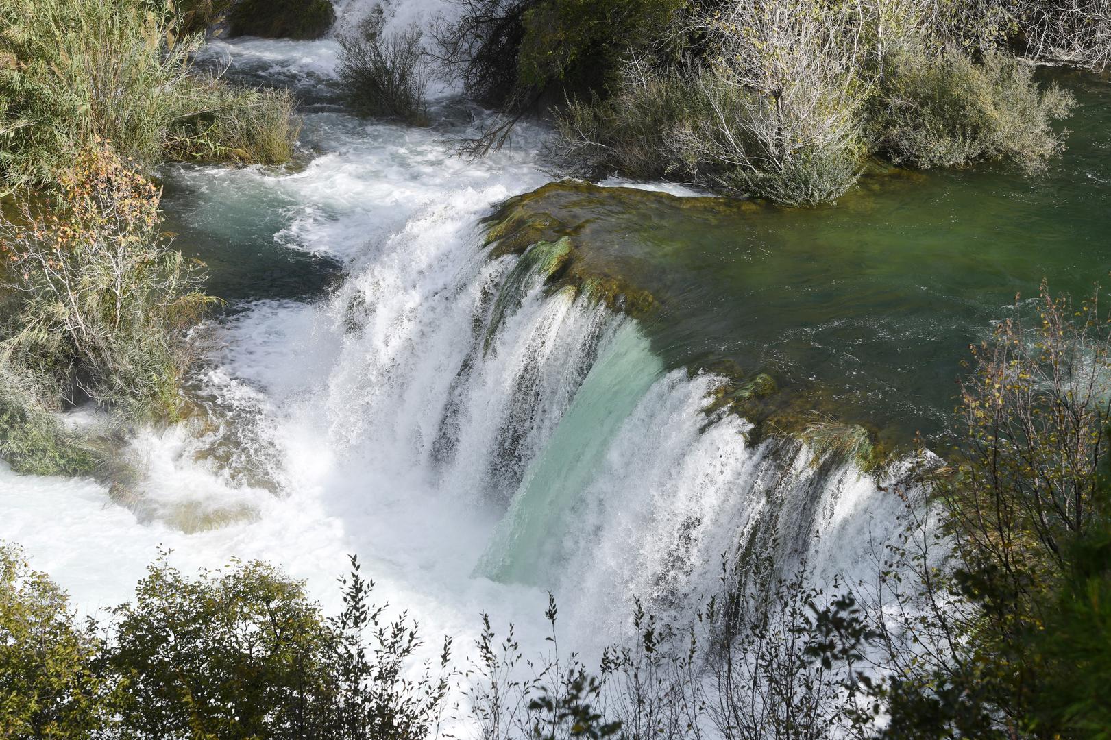 Ovi spektakularni slapovi inače se nalaze u sklopu Nacionalnog parka Krka.
