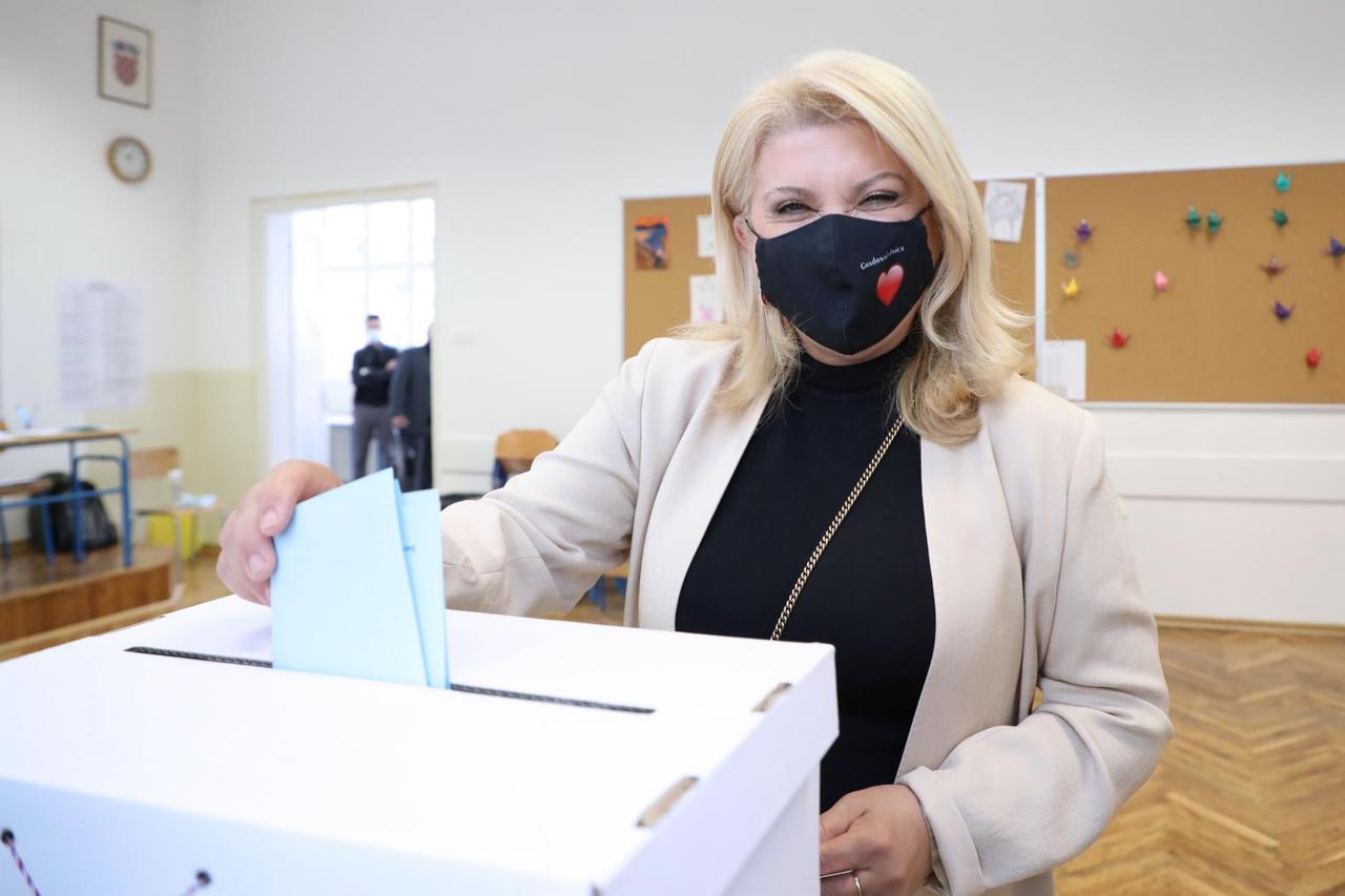 Vesna Škare Ožbolt galasovala na lokalnim izborima u Zagrebu