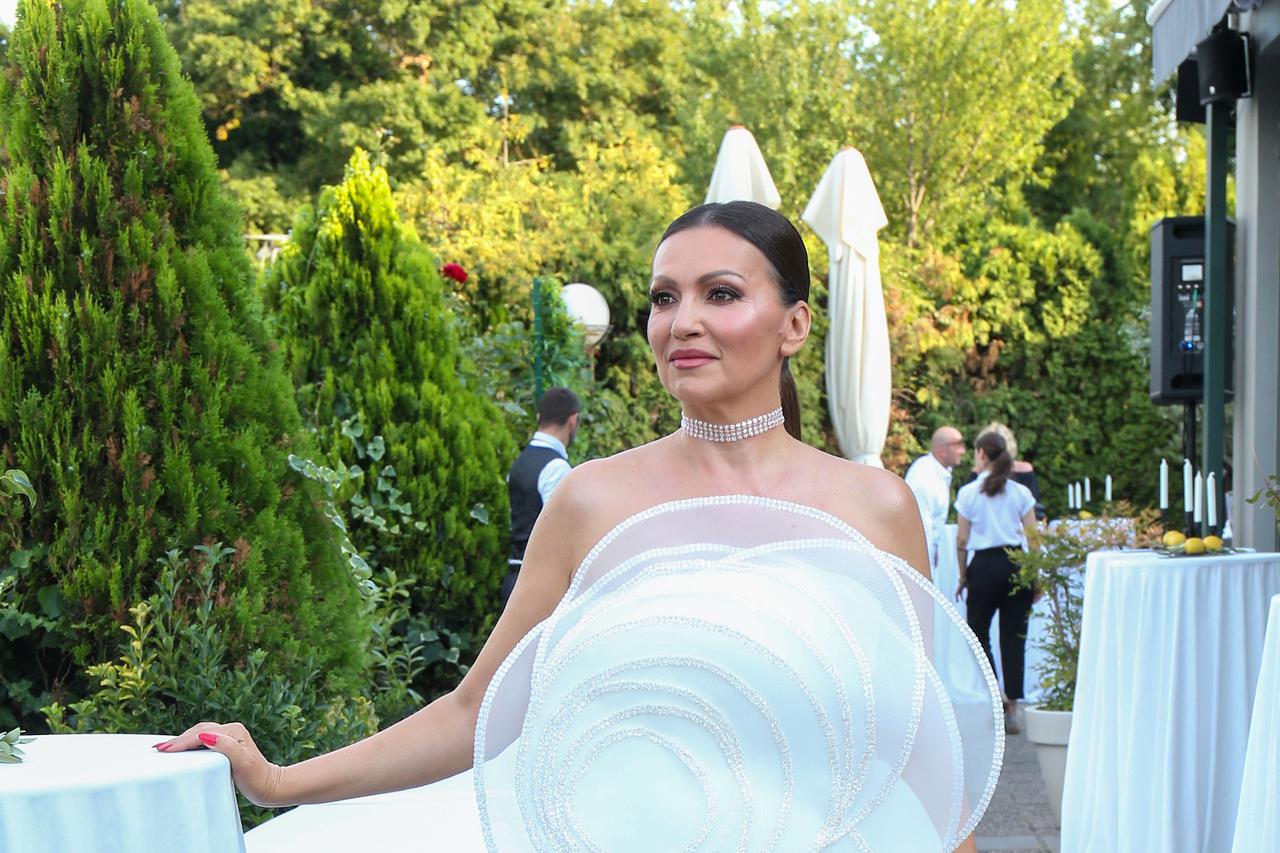 Nina Badrić slavi okrugli 50. rođendan, stigli brojni poznati gosti