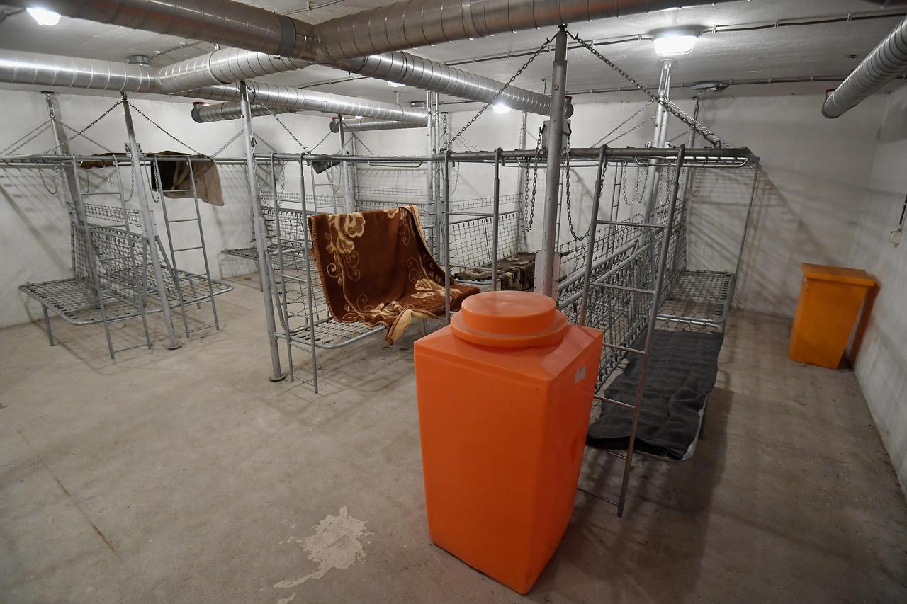 Zagreb: Atomsko sklonište u stambenoj zgradi u naselju Vrbani