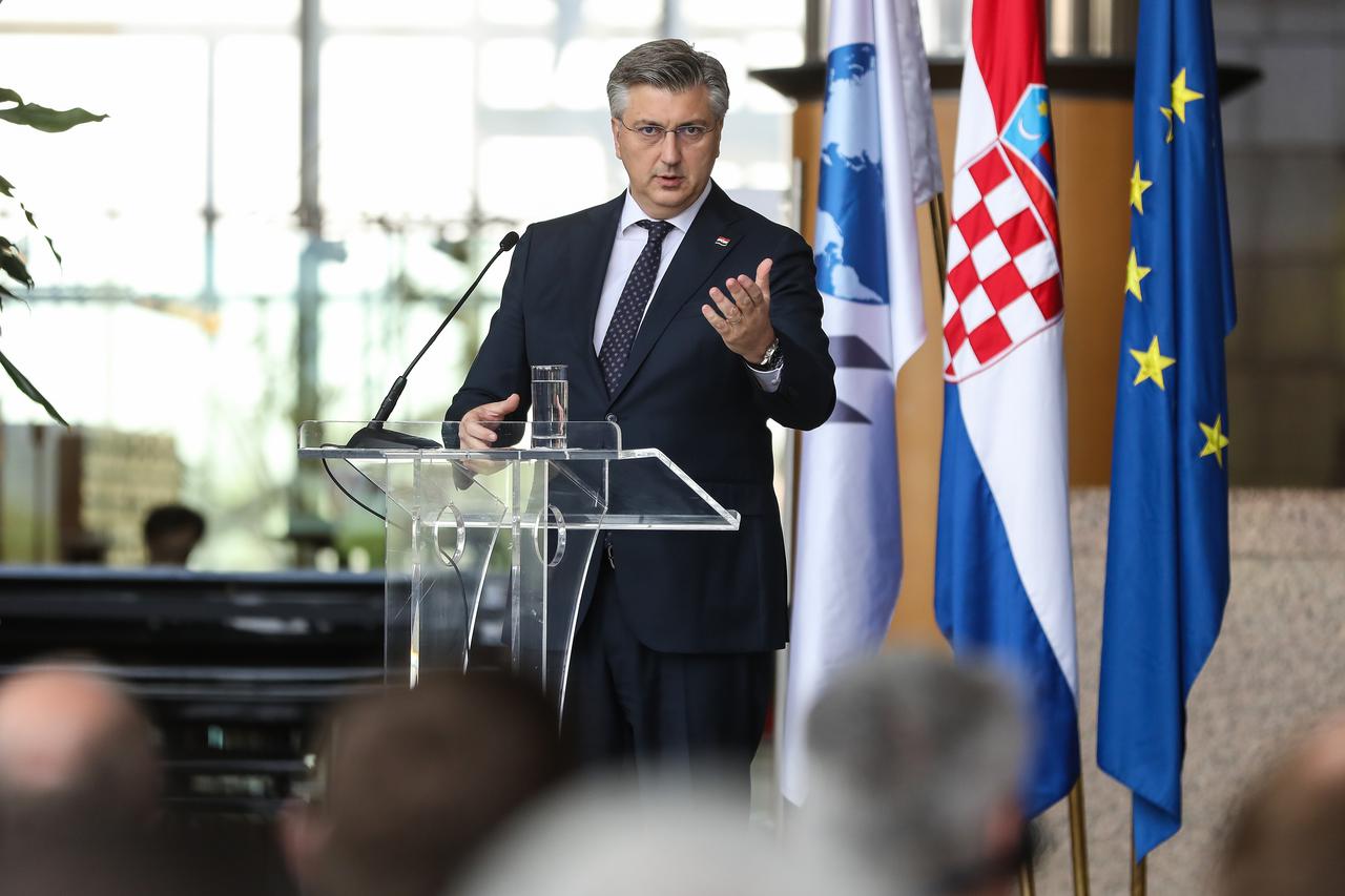 Zagreb: Održana konferencija "Hrvatska na putu u OECD: Što donosi članstvo?"