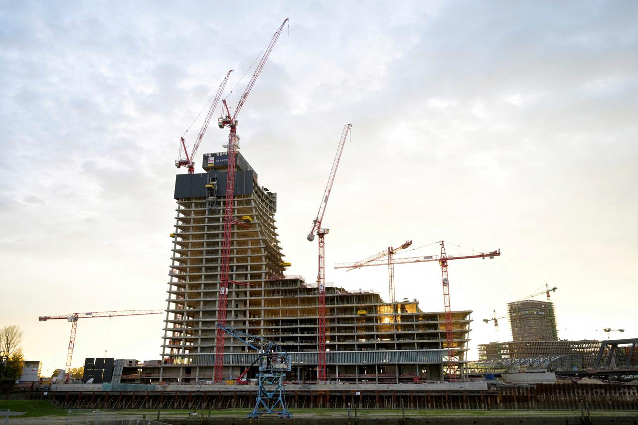 FILE PHOTO: Elbtower skypscraper construction site in Hamburg