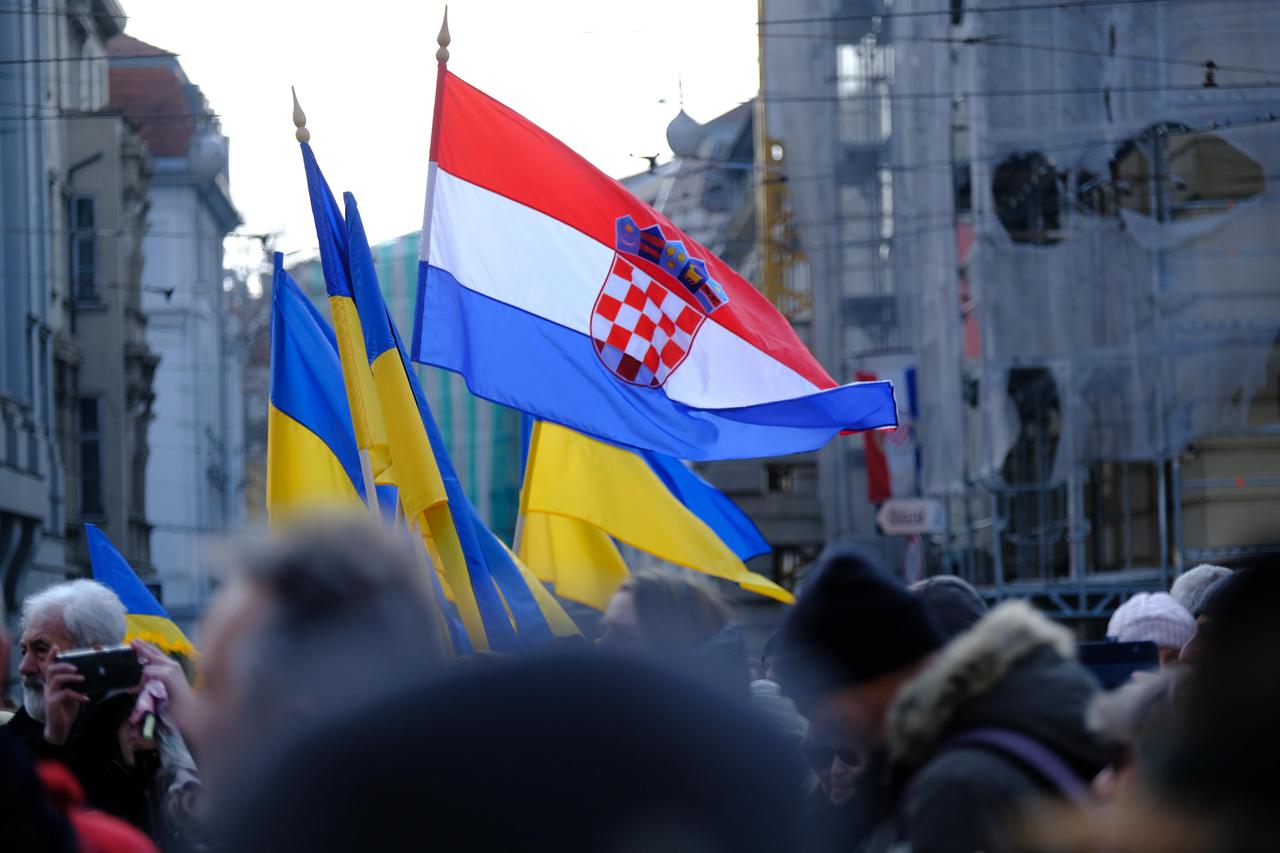 Zagreb: Građani se okupili na skupu podrške Ukrajini