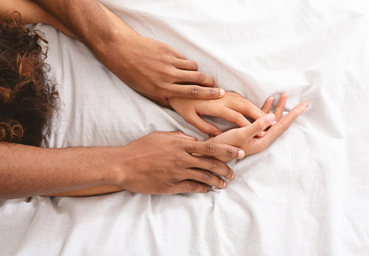 Male promjene u spavaćoj sobi će bitno utjecati na bolji seksualni život, ali i na sreću oba partnera. Neke stvari bi ipak trebalo izbjegavati u krevetu.