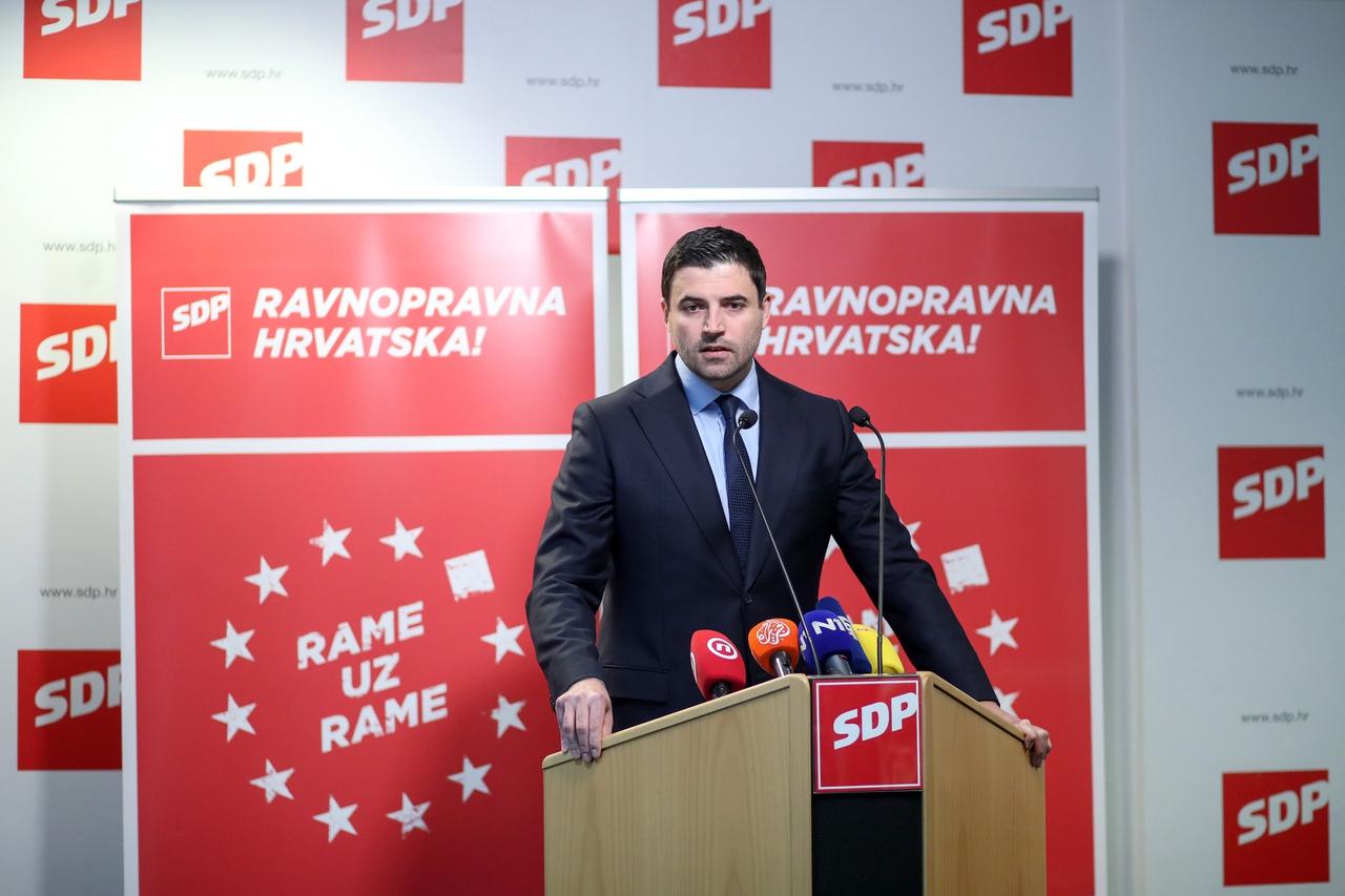 Davor Bernardić na konferenciji za medije o predsjedničkim izborima