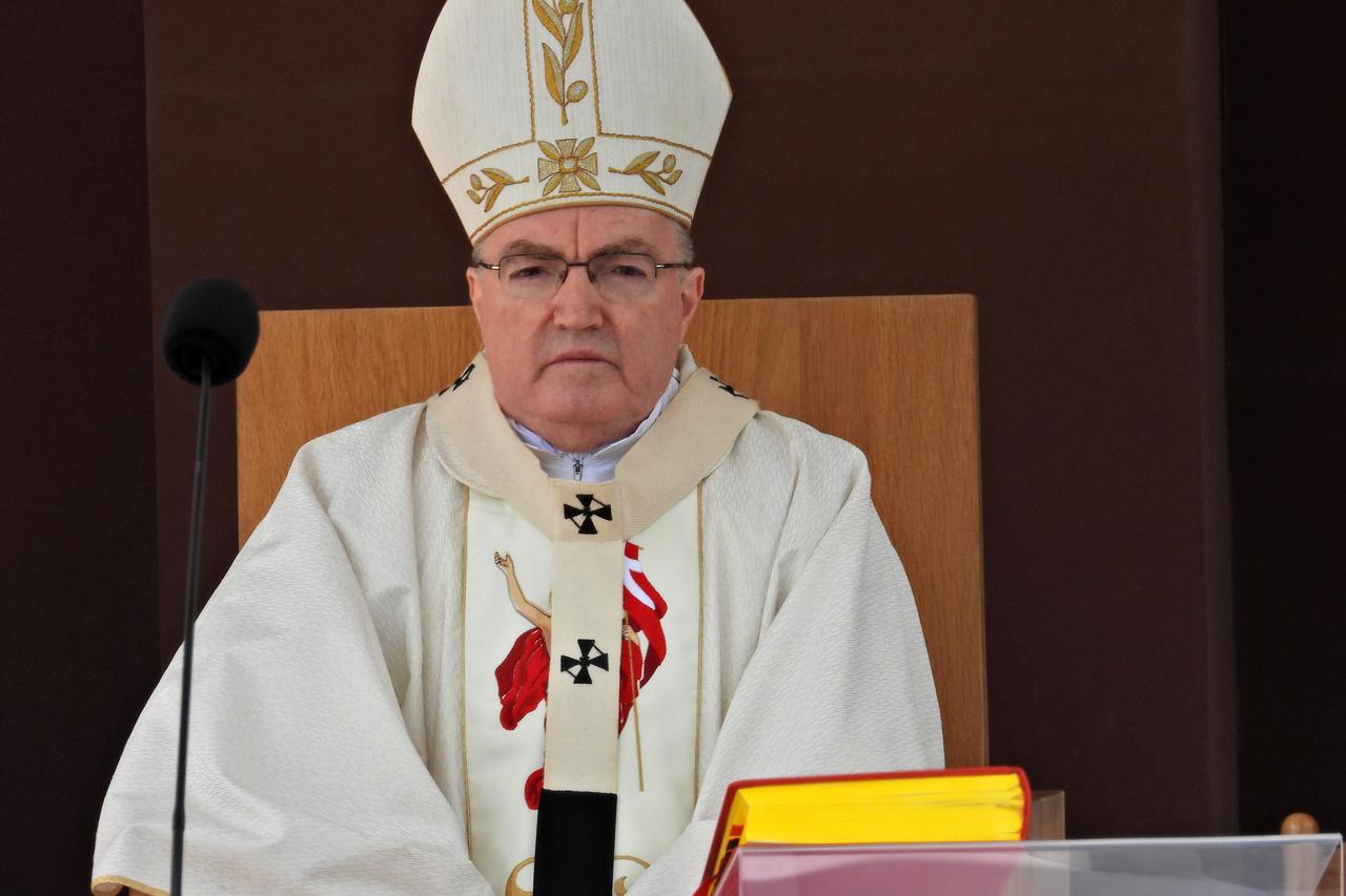 Na današnji dan prije 25 godina Josip Bozanić imenovan je zagrebačkim nadbiskupom