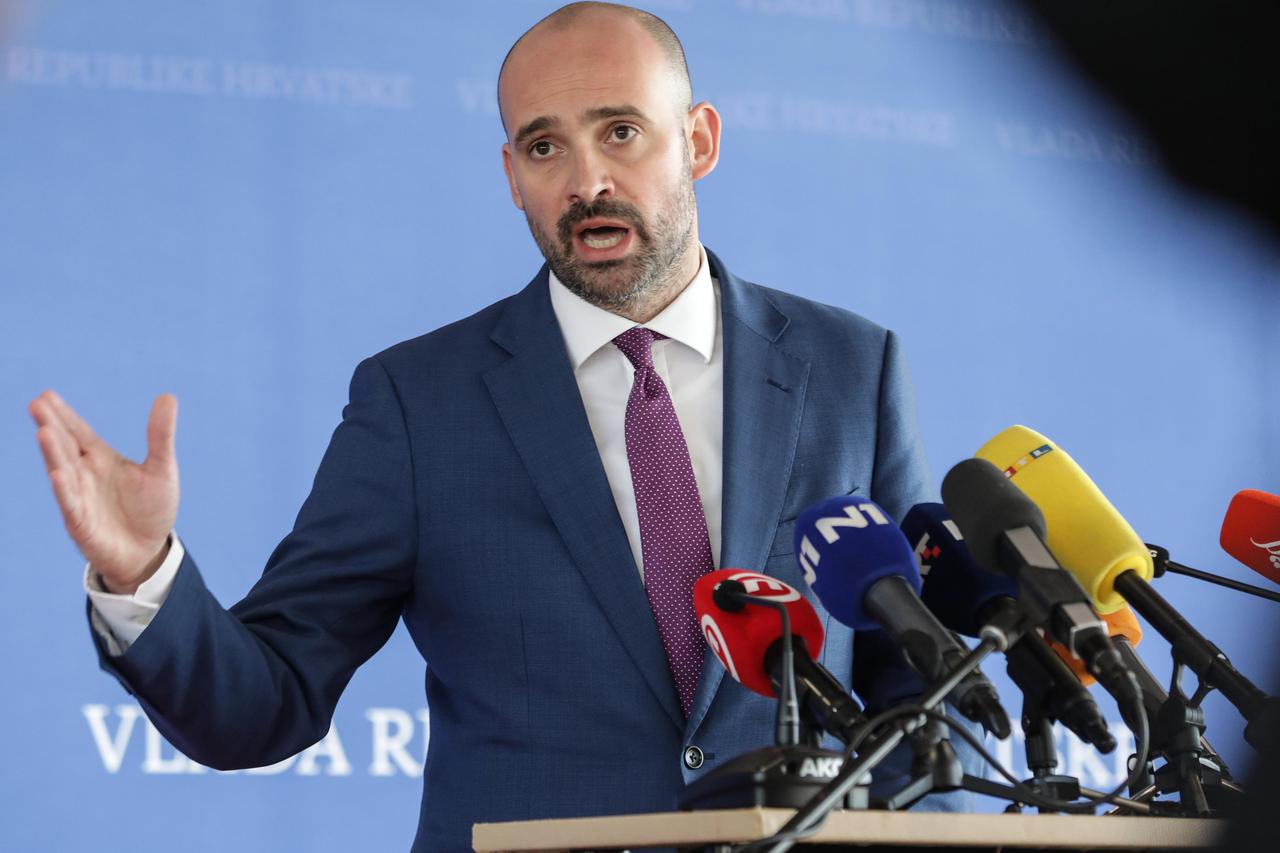 Zagreb: Ministar Ivan Paladina održao konferenciju za medije