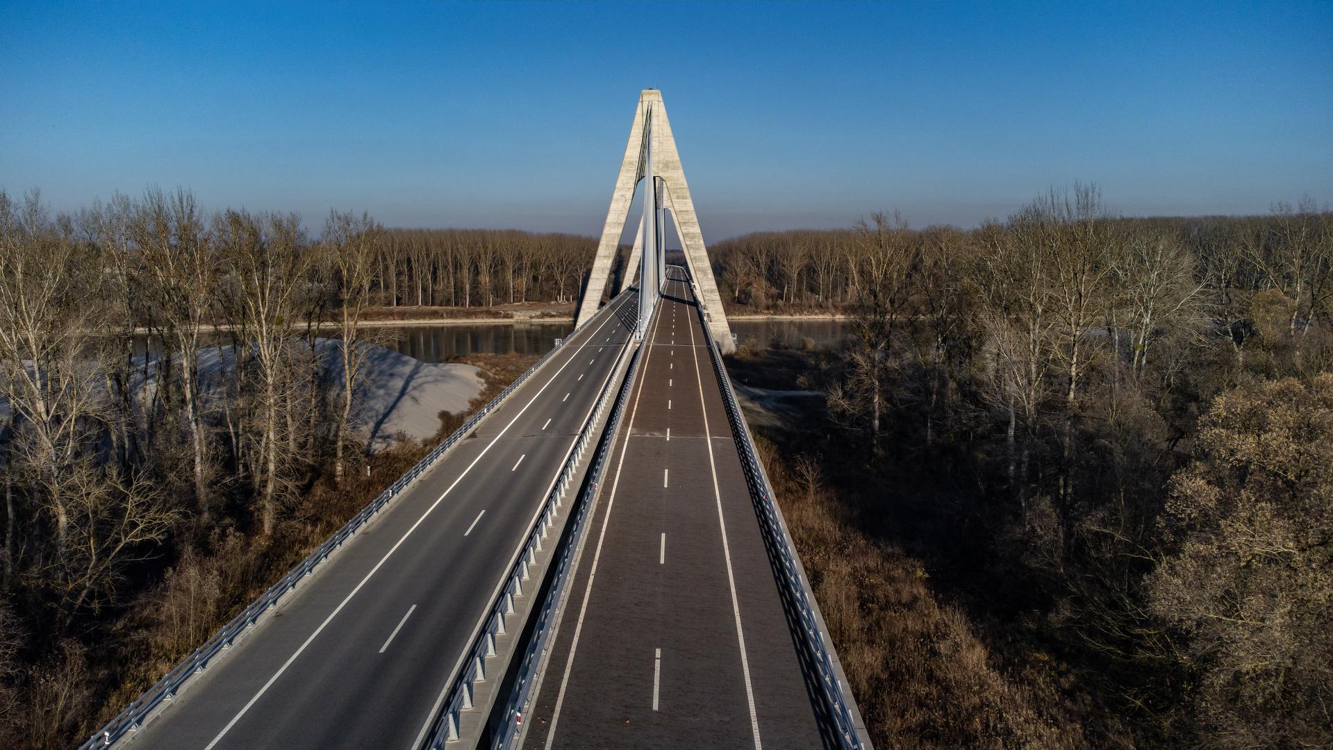 17.11.2021.,Osijek - Dio autoputa Slavonika  na Koridoru 5c gdje se nalazi novi most preko rijeke Drave. Photo: Davor Javorovic/PIXSELL