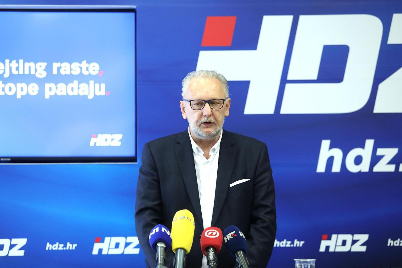 Zagreb: Božinović i Brnjac održali konferenciju za medije