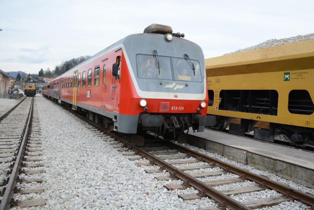 željeznica,pruga,vlak,Đurmanovec,Slovenija
